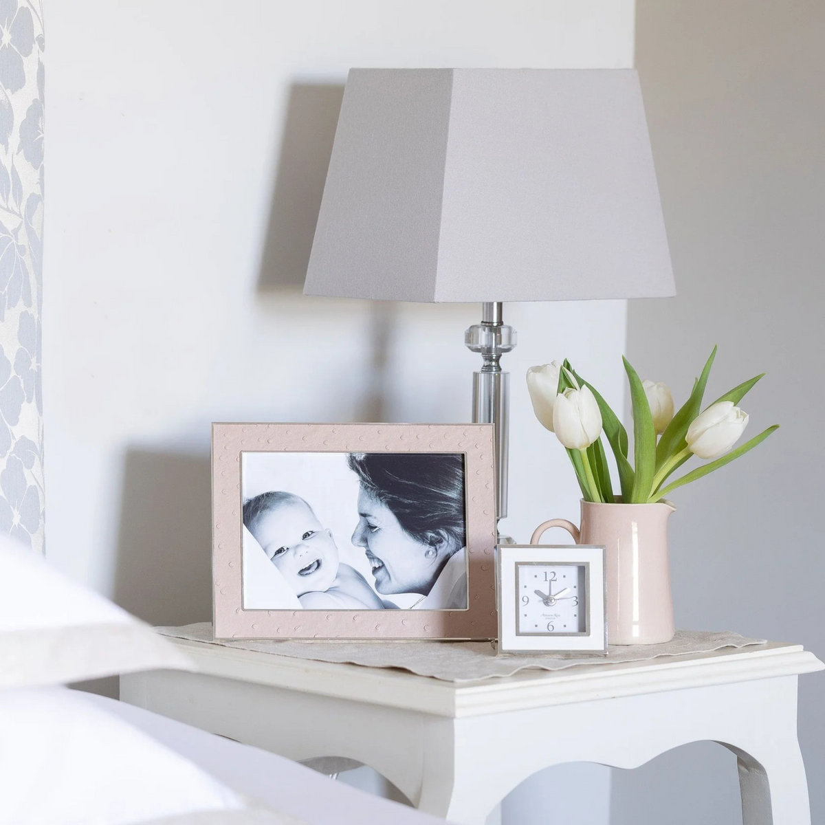 Blush Ostrich & Silver 4x6 Frame