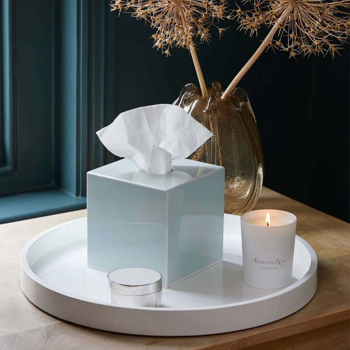 White Straight Sided Round Medium Lacquered Tray